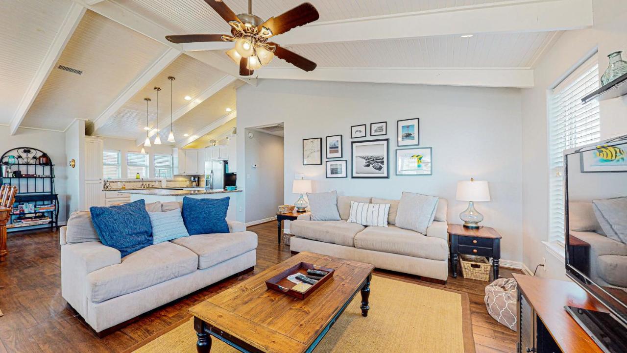 Serenity By The Sea Crystal Beach Exterior foto